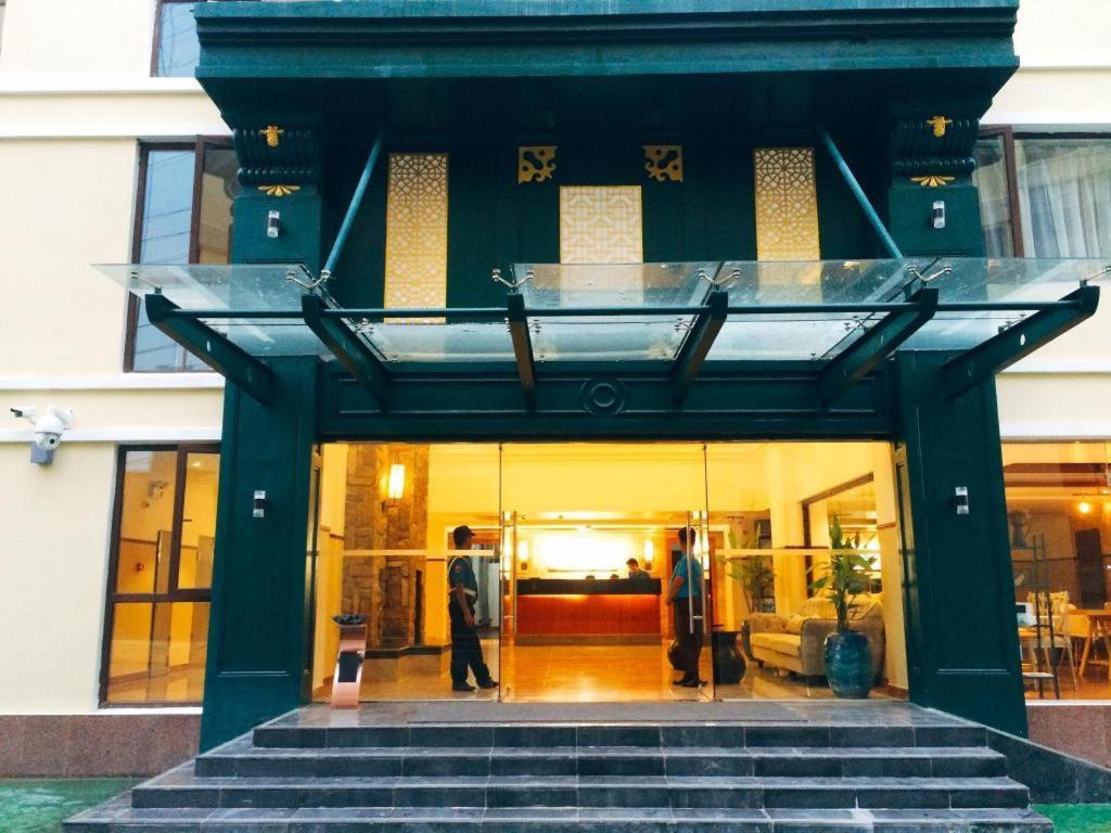 Sky City Hotel Vientiane Exterior photo