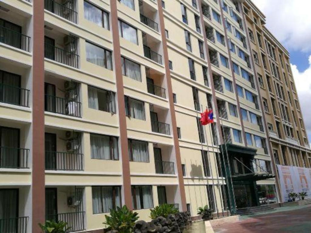 Sky City Hotel Vientiane Exterior photo